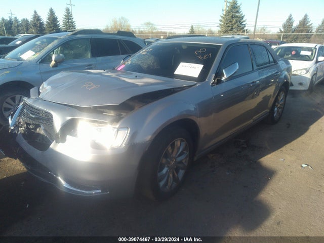 Chrysler 300 Limited 2015 2C3CCARG3FH756859 Image 2