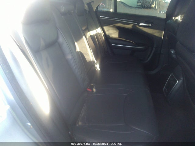 Chrysler 300 Limited 2015 2C3CCARG3FH756859 Image 8