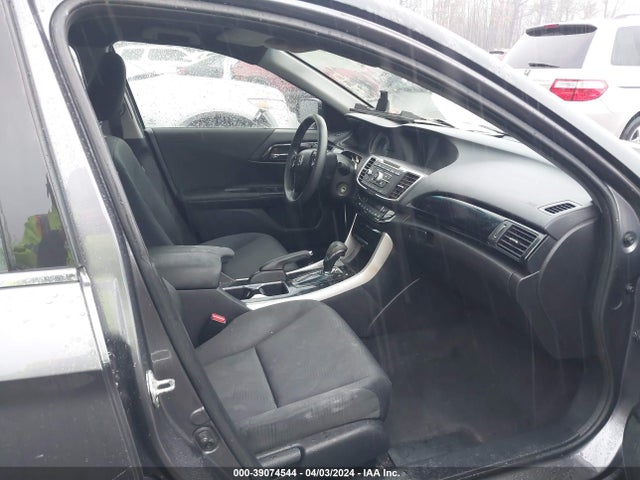 Honda ACCORD LX 2017 1HGCR2F35HA304660 Image 5