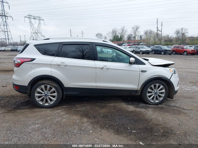 Ford Escape Titanium 2017 1FMCU9J99HUC71545 Image 13