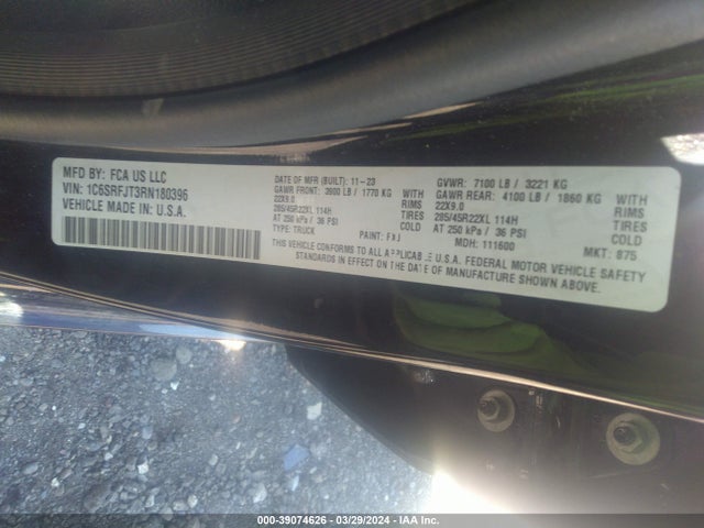 RAM 1500 Laramie  4x4 5'7 Box 2024 1C6SRFJT3RN180396 Image 9