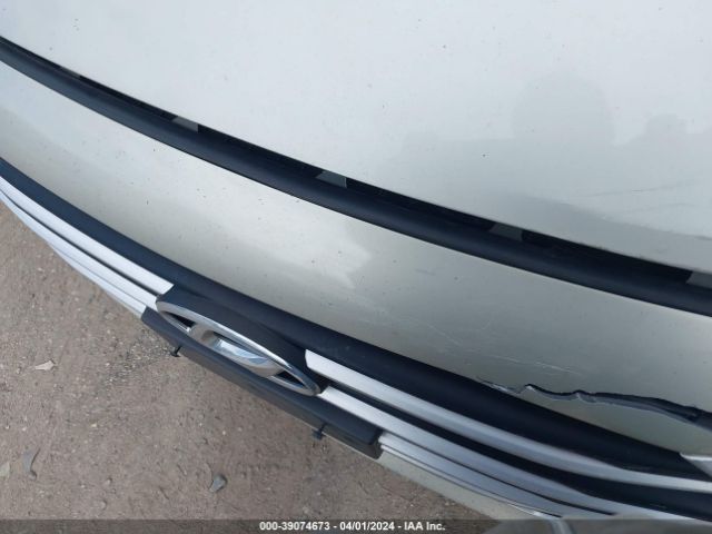 5NPD84LF2JH240141 Hyundai ELANTRA SEL