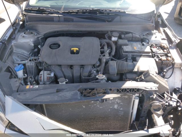 3KPF24AD1NE479556 KIA Forte Lxs