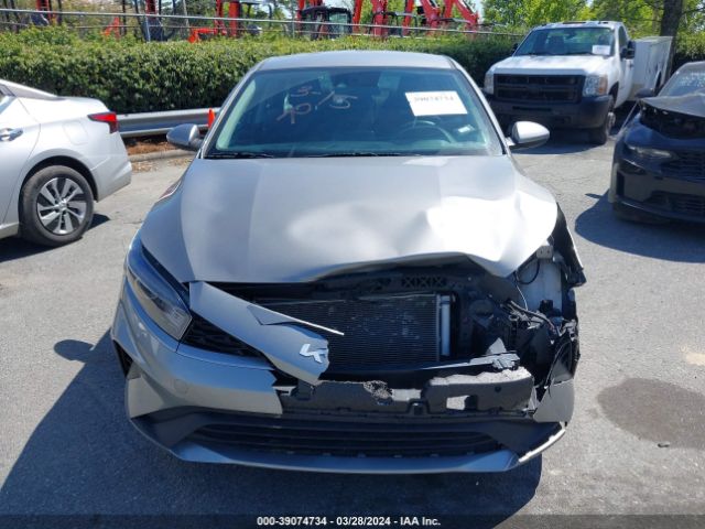 3KPF24AD1NE479556 KIA Forte Lxs