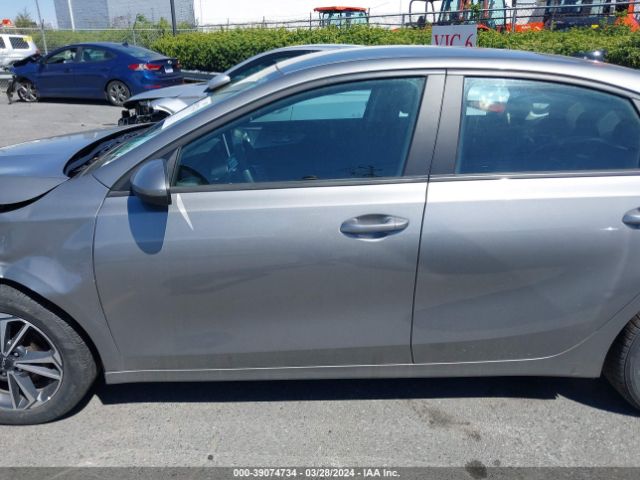 3KPF24AD1NE479556 KIA Forte Lxs