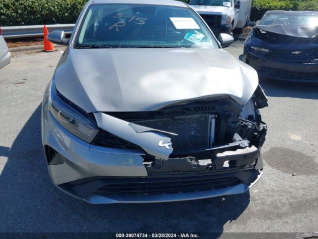 3KPF24AD1NE479556 KIA Forte Lxs