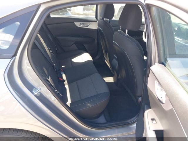 3KPF24AD1NE479556 KIA Forte Lxs