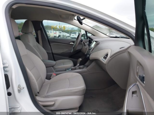 1G1BE5SM7H7111096 Chevrolet Cruze Lt Auto