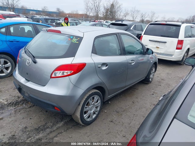Mazda Mazda2 Sport 2014 JM1DE1KY6E0174707 Image 4