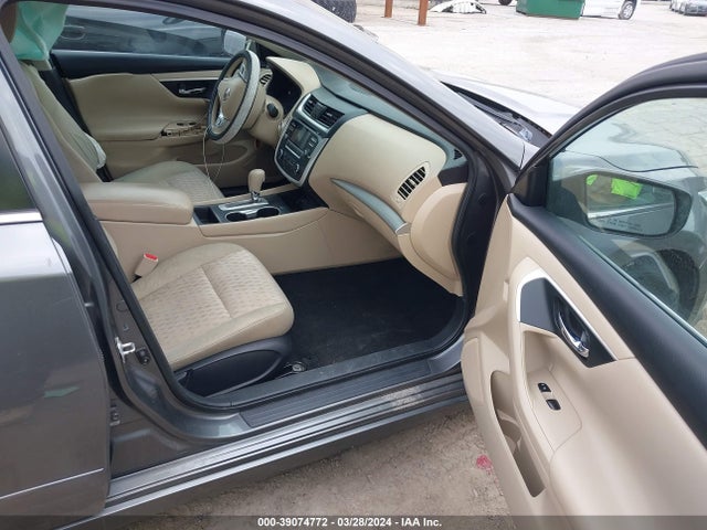 Nissan Altima 2.5 S 2016 1N4AL3AP9GN385425 Image 5