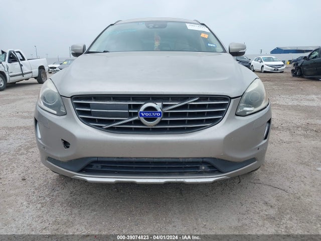 YV4902RM8F2726661 Volvo Xc60 T6 Platinum