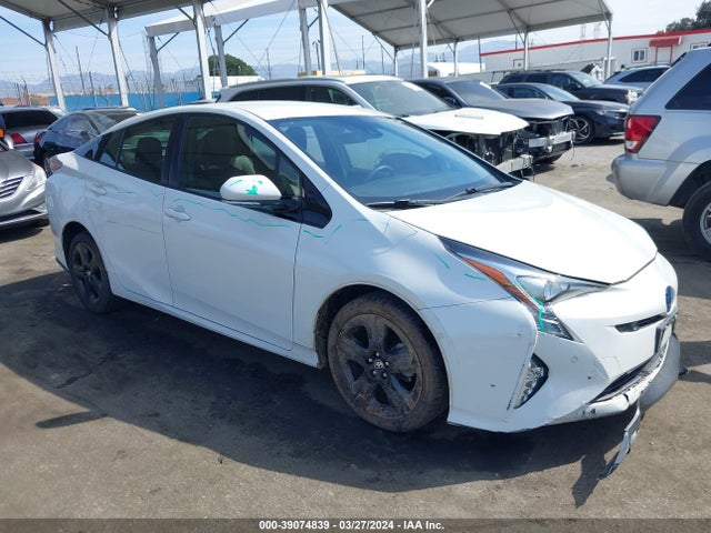 Toyota Prius Three Touring 2017 JTDKARFU5H3053307 Image 1
