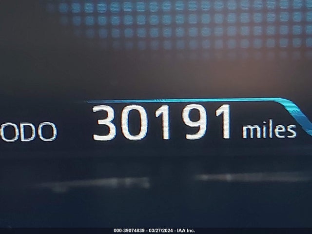 Toyota Prius Three Touring 2017 JTDKARFU5H3053307 Image 15