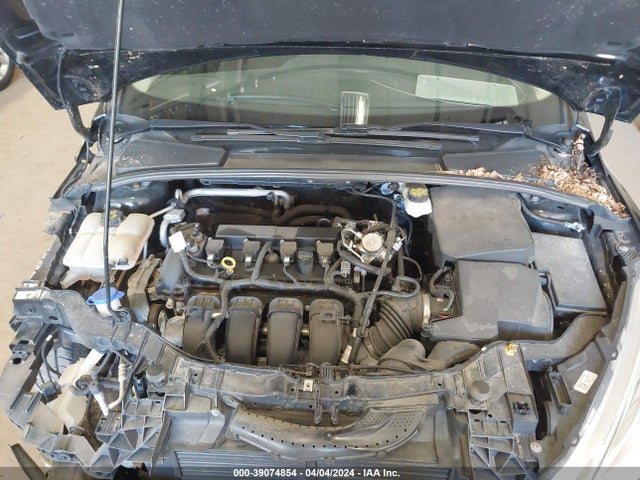 Ford FOCUS SE 2017 1FADP3F23HL268130 Image 10