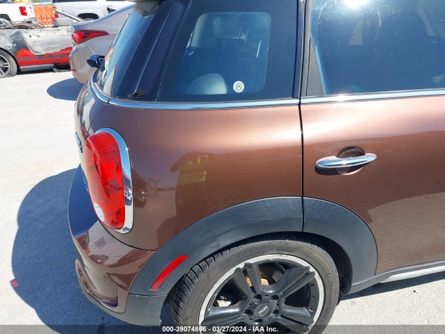 Mini Countryman Cooper S 2015 WMWZC5C56FWP44790 Image 13