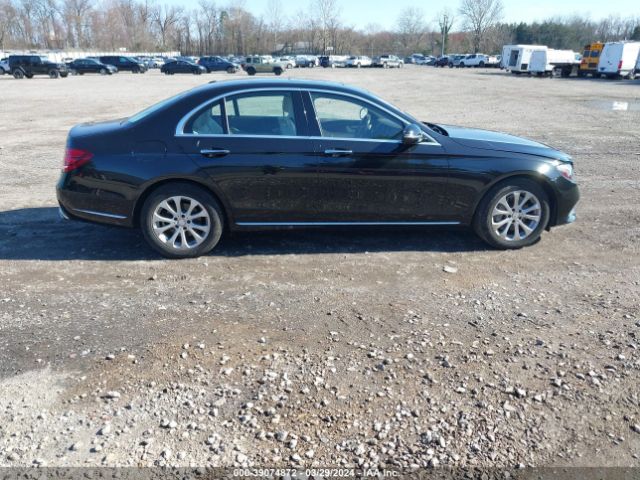 WDDZF4KBXHA071780 Mercedes-Benz E 300 4matic