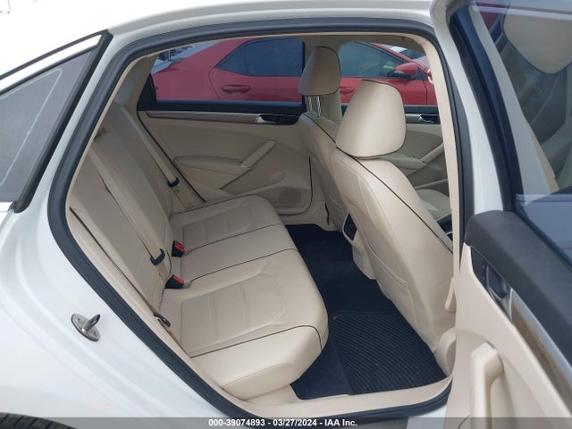 1VWBS7A35GC057871 Volkswagen Passat 1.8t Se