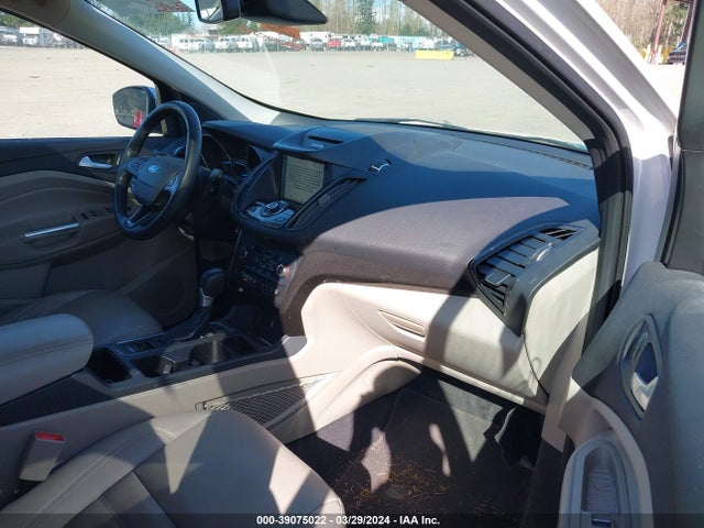 Ford Escape Titanium 2017 1FMCU9J97HUB45295 Image 5