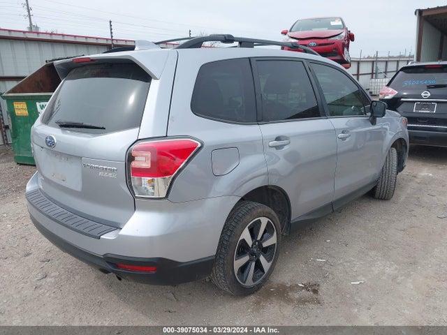 Subaru Forester 2.5i Premium 2017 JF2SJAEC3HH504510 Image 4