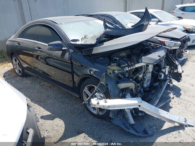 Mercedes-Benz CLA 250 2018 WDDSJ4EB2JN597816 Image 1