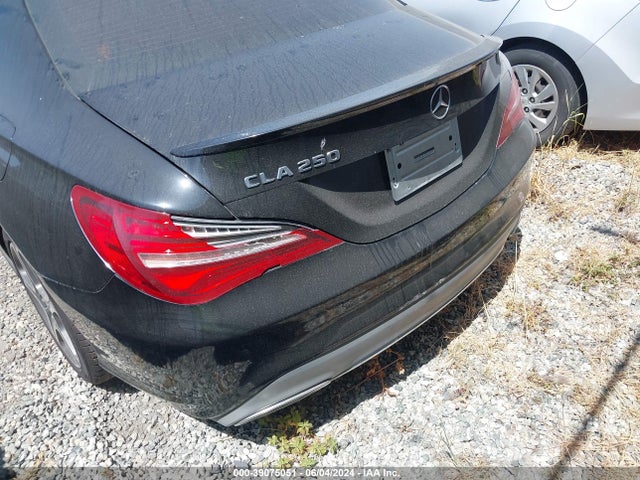 Mercedes-Benz CLA 250 2018 WDDSJ4EB2JN597816 Image 17
