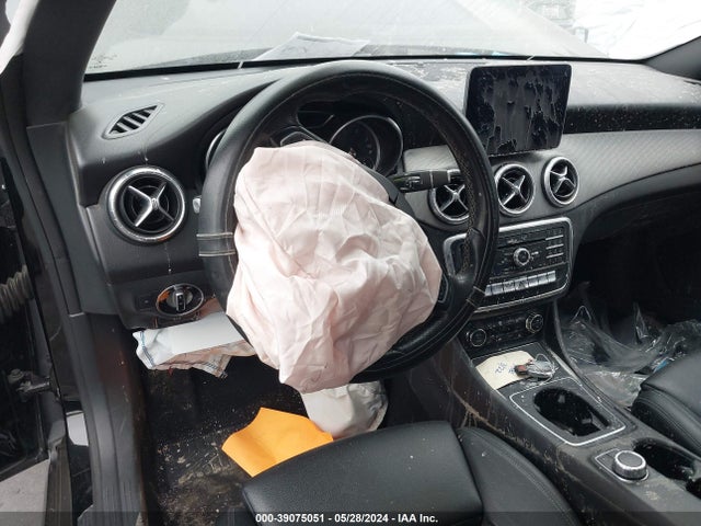 Mercedes-Benz CLA 250 2018 WDDSJ4EB2JN597816 Image 22