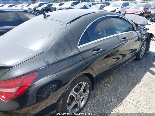 Mercedes-Benz CLA 250 2018 WDDSJ4EB2JN597816 Image 4