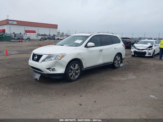 Nissan Pathfinder Platinum 2015 5N1AR2MM8FC652273 Image 2