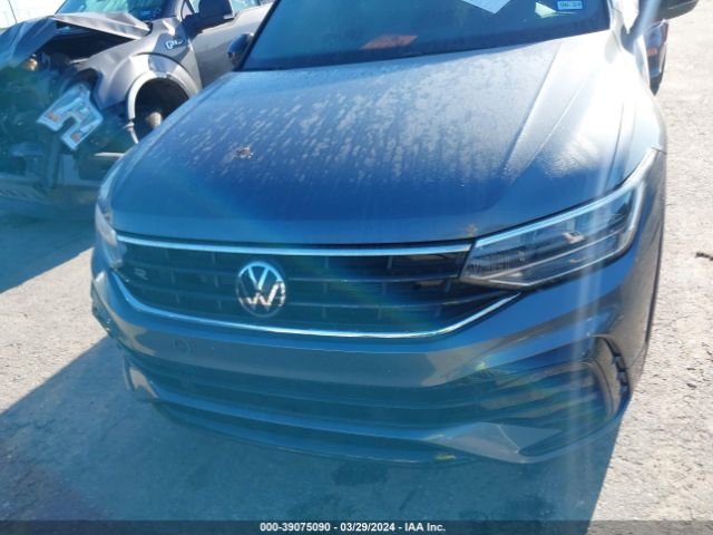 3VVCB7AX6NM107622 Volkswagen Tiguan 2.0t Se R-line Black
