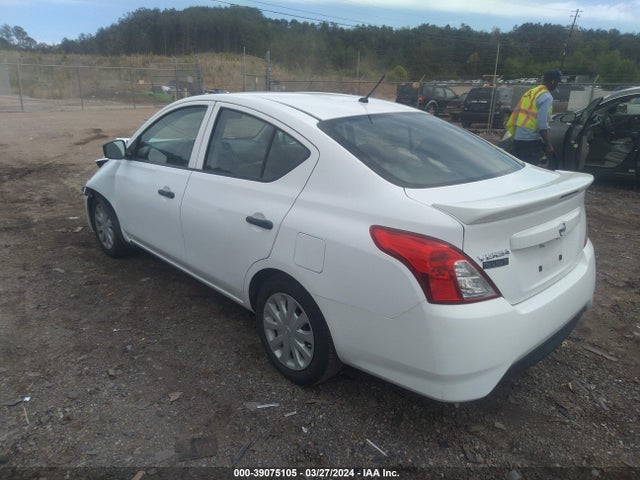 Nissan Versa 1.6 S+ 2018 3N1CN7AP8JL847990 Image 3