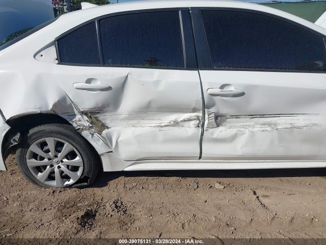 Toyota COROLLA LE 2021 5YFEPMAE0MP248411 Image 6