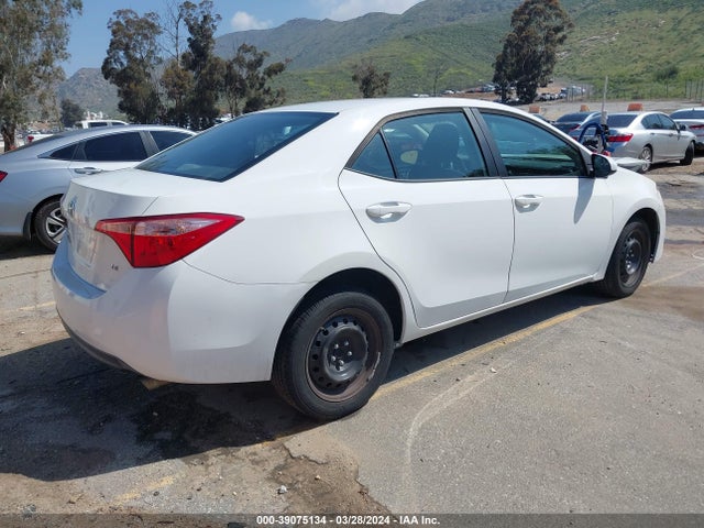 Toyota COROLLA LE 2019 5YFBURHE0KP938266 Image 4