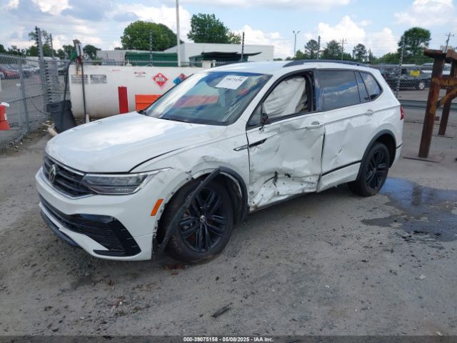 3VVCB7AX3NM009759 Volkswagen Tiguan 2.0t Se R-line Black