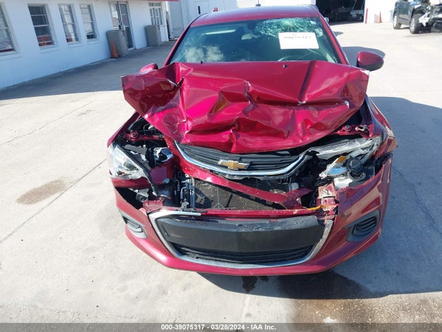 Chevrolet Sonic Lt Auto 2018 1G1JD5SH2J4128011 Image 12