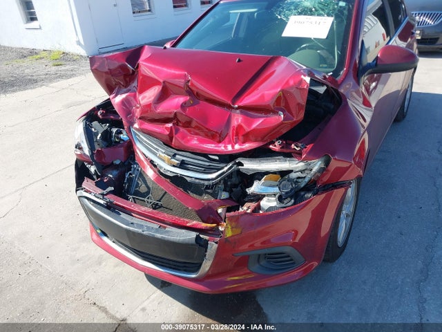 Chevrolet Sonic Lt Auto 2018 1G1JD5SH2J4128011 Image 6