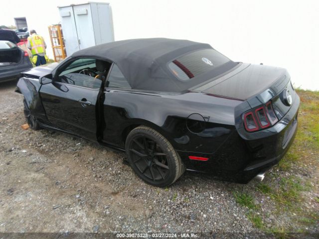 1ZVBP8EM1E5297107 Ford Mustang V6