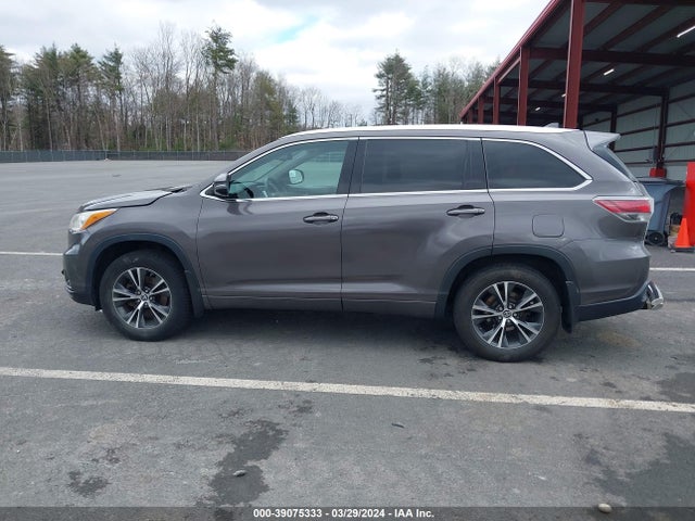 Toyota Highlander Xle V6 2016 5TDJKRFH4GS329064 Image 14