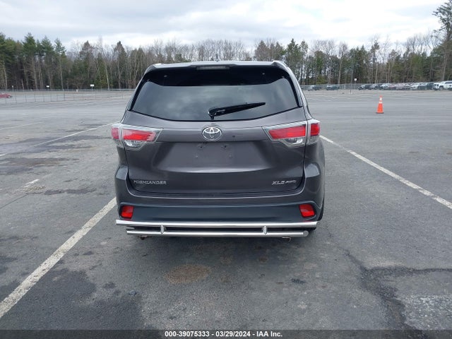 Toyota Highlander Xle V6 2016 5TDJKRFH4GS329064 Image 16