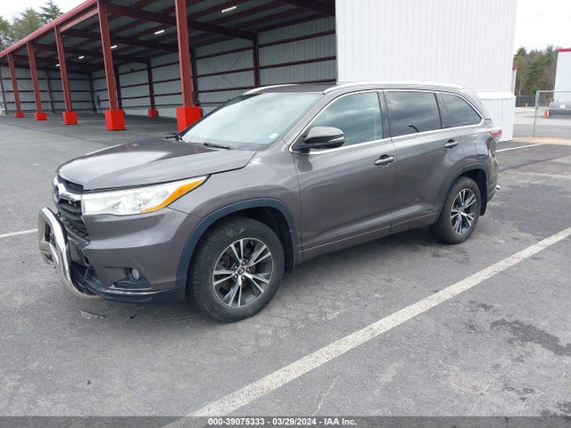 Toyota Highlander Xle V6 2016 5TDJKRFH4GS329064 Image 2