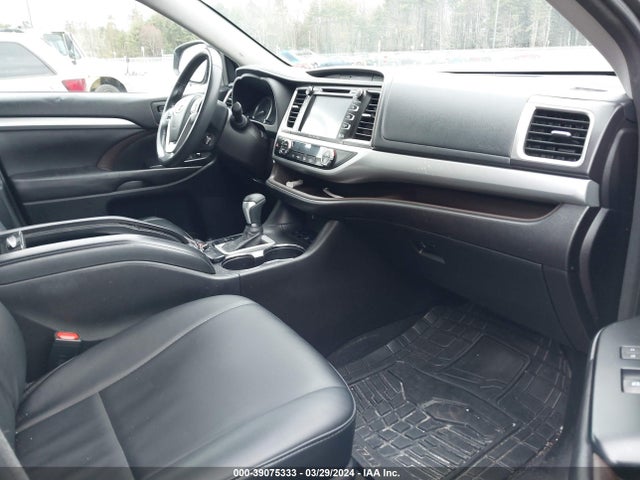Toyota Highlander Xle V6 2016 5TDJKRFH4GS329064 Image 5