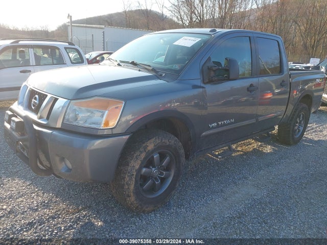 Nissan Titan Pro-4x 2014 1N6BA0EC0EN511367 Image 2