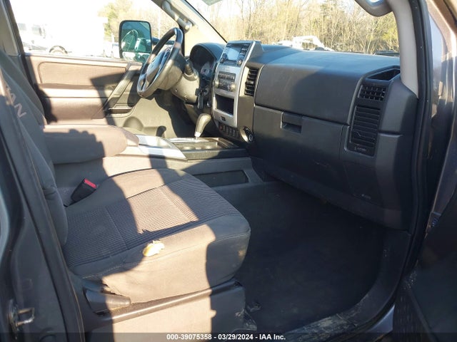 Nissan Titan Pro-4x 2014 1N6BA0EC0EN511367 Image 5