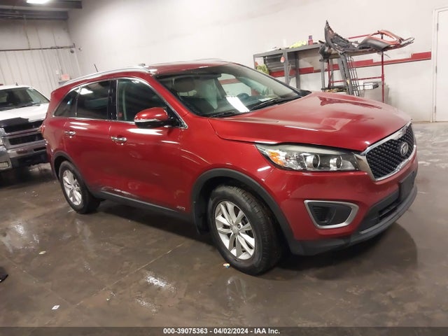 2016 5XYPGDA38GG083028 main image
