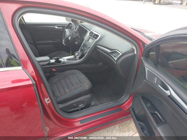 Продаж на аукціоні авто 2016 Ford Fusion Se, vin: 3FA6P0HD3GR231391, номер лоту: 39075396