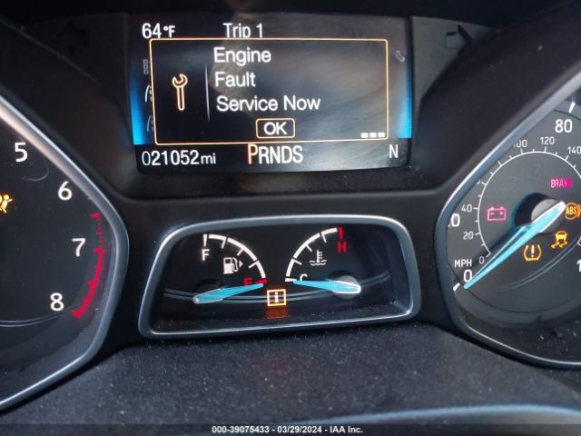 1FADP3H25JL264390 Ford FOCUS SEL