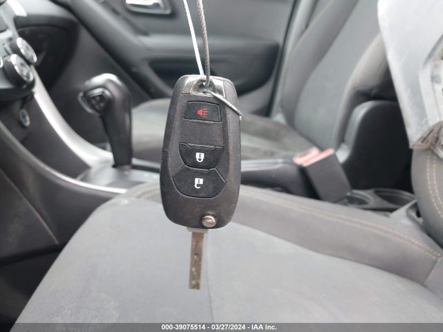 Chevrolet TRAX LS 2019 3GNCJKSB9KL302243 Image 11
