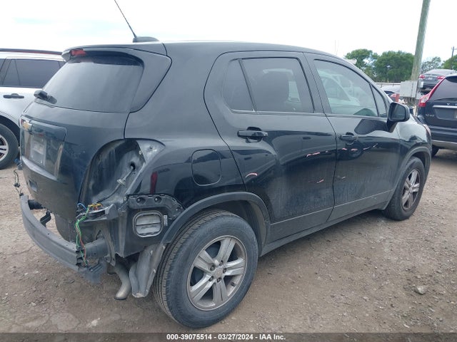Chevrolet TRAX LS 2019 3GNCJKSB9KL302243 Image 4