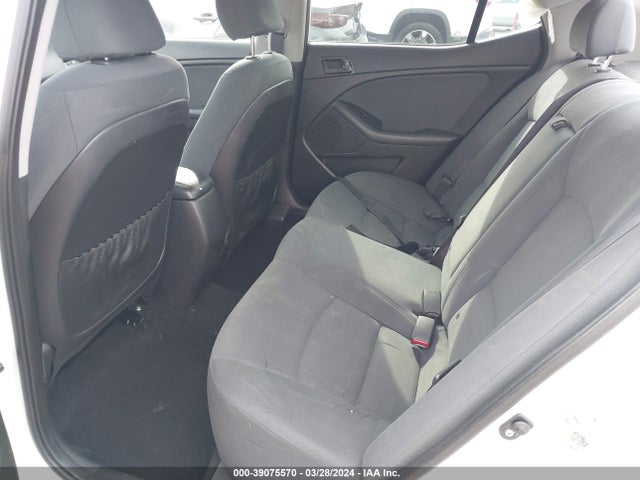 KIA Optima Lx 2015 KNAGM4A73F5650861 Image 8