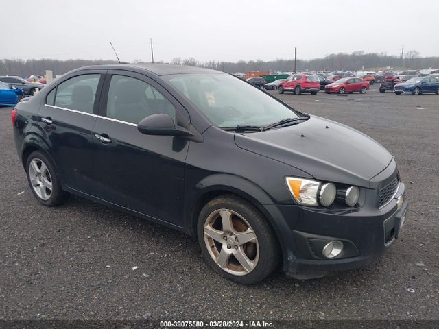 2015 1G1JE5SB1F4205970 main image