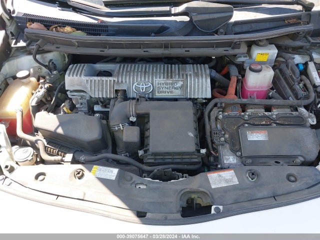 Toyota Prius Two 2015 JTDKN3DU7F0471953 Image 10